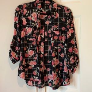 Printed roll sleeve top